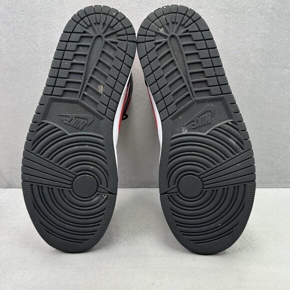 Nike Air Jordan 1 Mid 'Bred Toe' Mens Size 8 Shoes Black Red Chicago 2022 - Picture 7 of 8